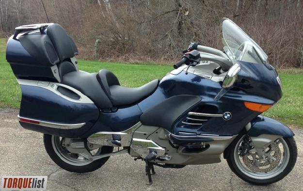 How to remove the seat on a bmw k1200lt